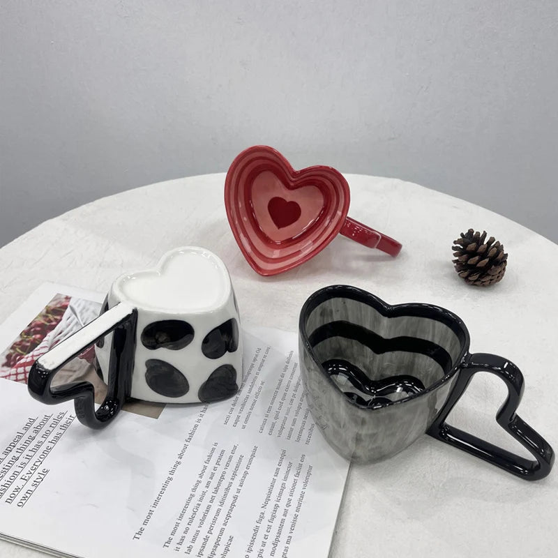 Taza de café con forma de corazón de 300ml y 10oz, taza de cerámica de diseño único con personalidad creativa y mango en forma de corazón, regalo encantador para Besties