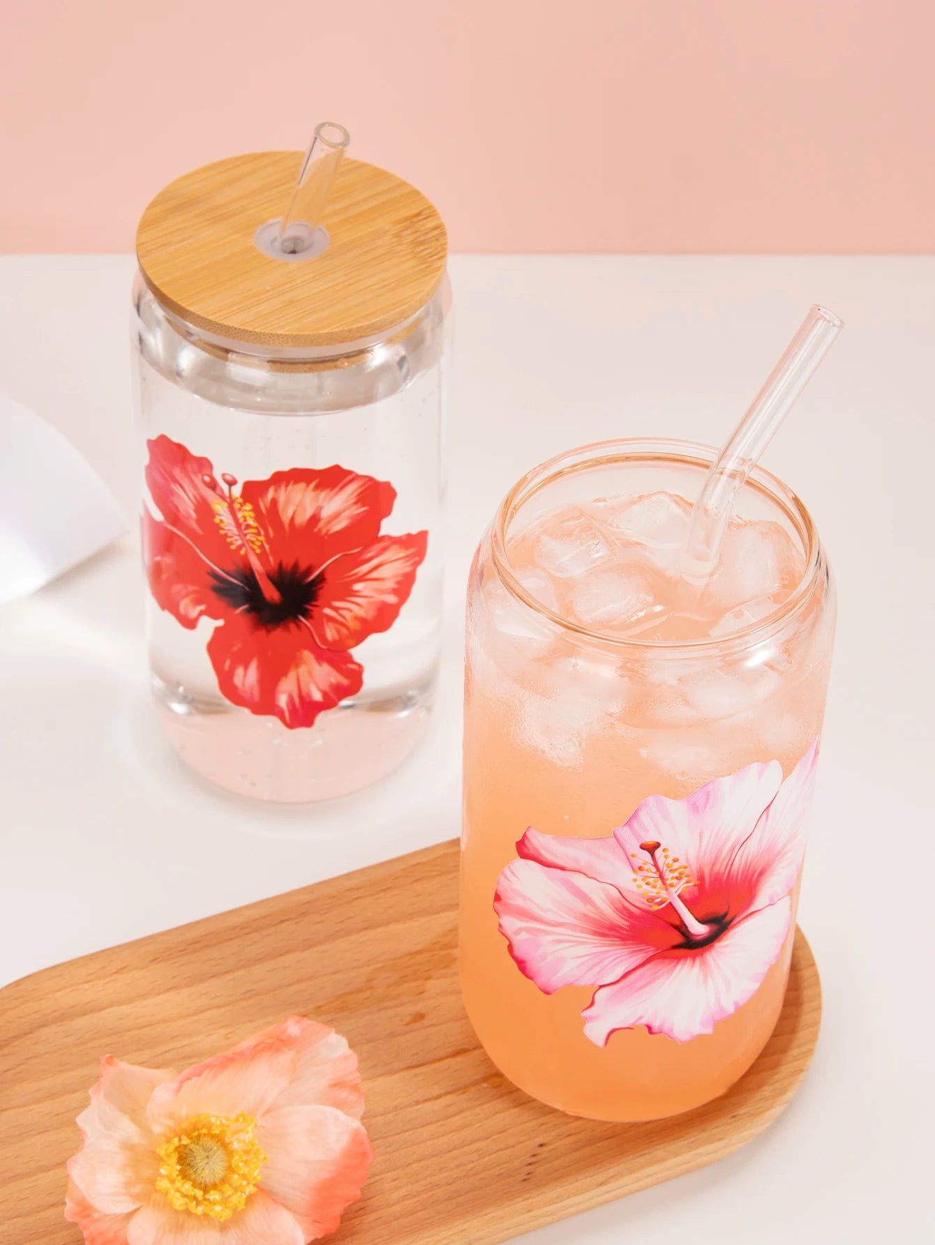 Taza de cristal con lazo bonito de 500ml, botella de agua con diseño de grafiti de cereza y amor navideño con tapa de bambú, tazas de café heladas, regalo de Halloween