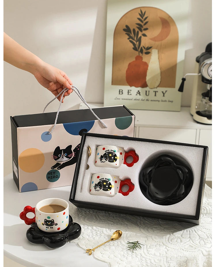 Taza de café de cerámica bonita, plato, caja de regalo, taza de agua de alta belleza, taza de café para pareja