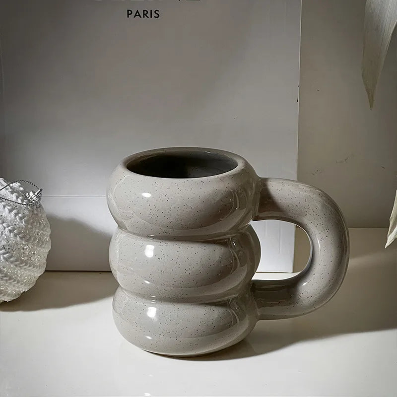Nueva Taza de cerámica minimalista francesa, taza de té de la leche creativa de gran capacidad, diseño de nicho, bonita taza de café con asa