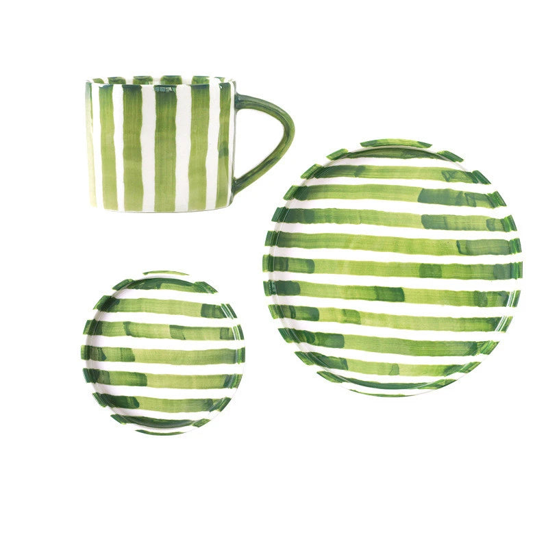 Taza de café de cerámica creativa dibujada a mano, taza para beber a rayas verdes, taza de té, plato de desayuno para el hogar, vajilla de oficina, taza de agua