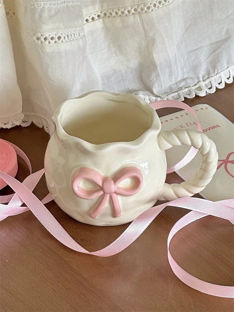 Taza de café de cerámica con lazo rosa Irregular, taza en relieve hecha a mano, taza de café para el hogar, taza de leche para desayuno, regalo de cumpleaños, nuevo