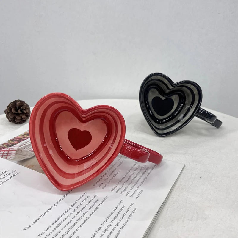 Taza de café con forma de corazón de 300ml y 10oz, taza de cerámica de diseño único con personalidad creativa y mango en forma de corazón, regalo encantador para Besties