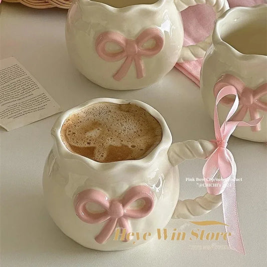 Taza de café de cerámica con lazo rosa Irregular, taza en relieve hecha a mano, taza de café para el hogar, taza de leche para desayuno, regalo de cumpleaños, nuevo