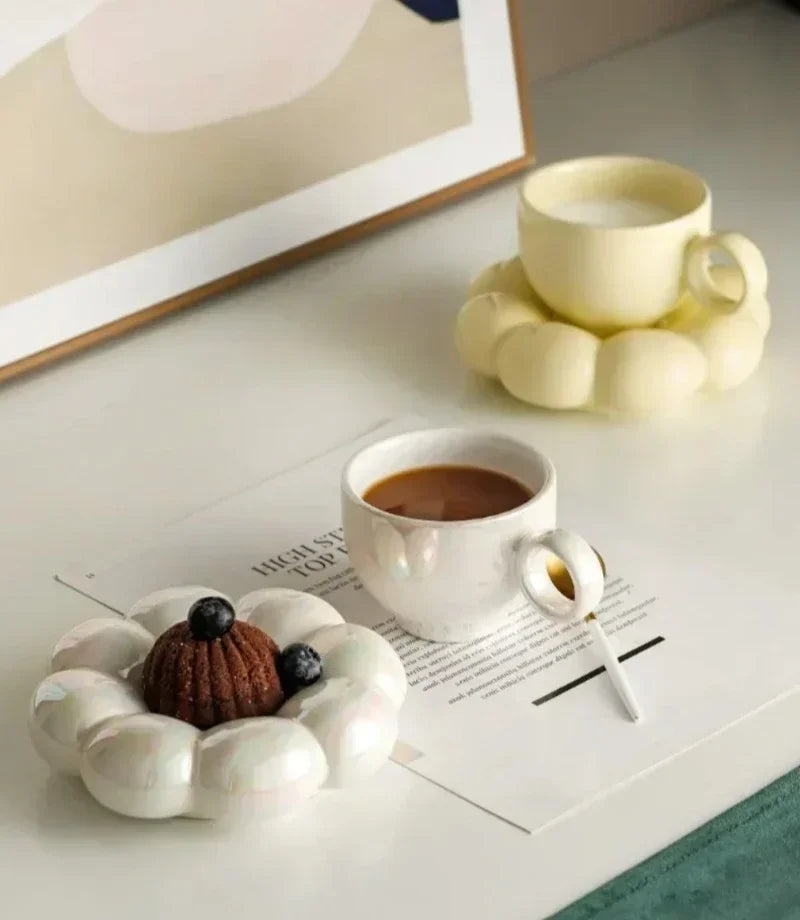 Juego de tazas de café de cerámica con platillo, taza creativa en forma de nube, leche, té de la tarde, tazas de agua, artículos para beber, decoración de mesa de cocina