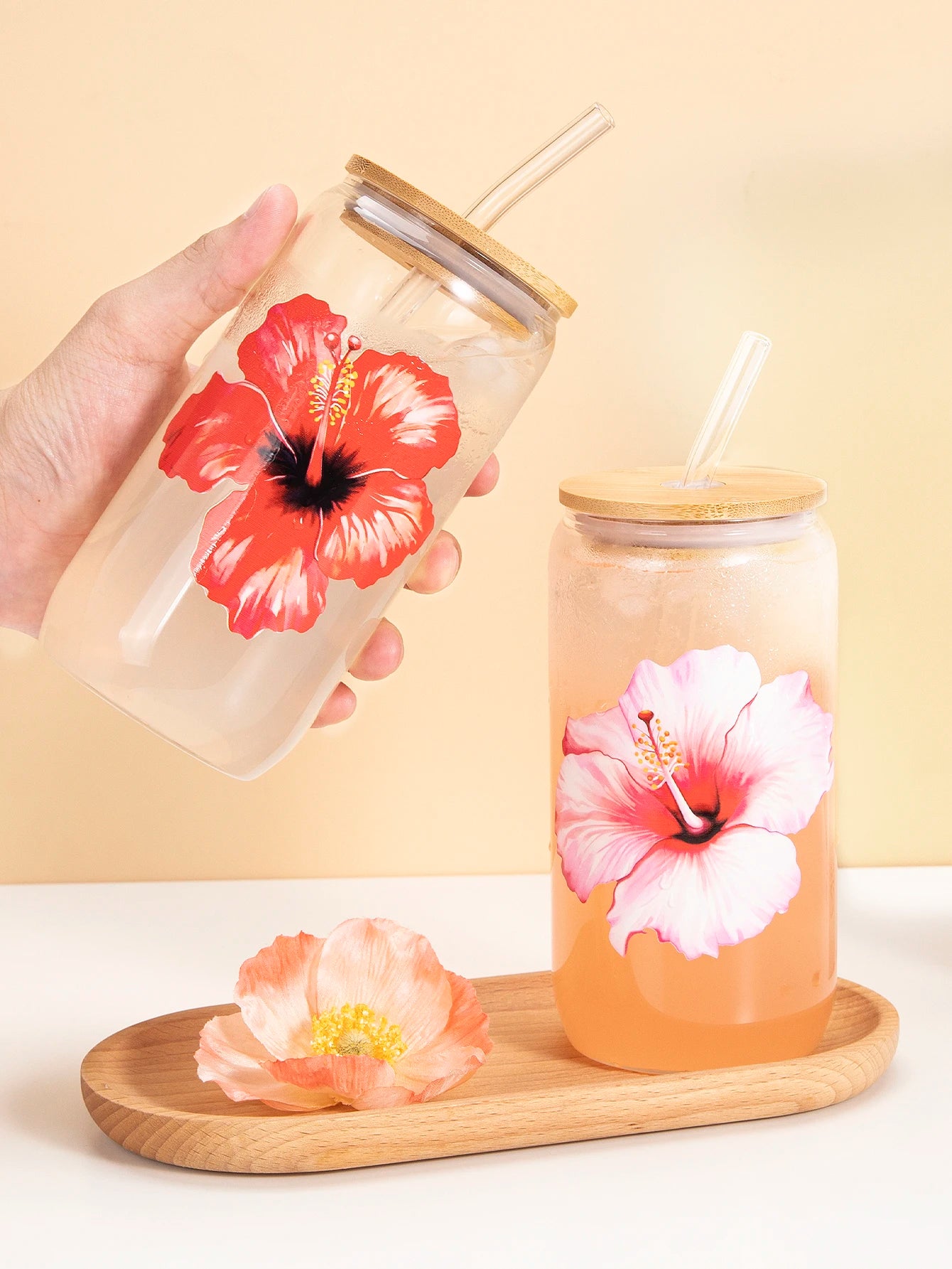Taza de cristal con lazo bonito de 500ml, botella de agua con diseño de grafiti de cereza y amor navideño con tapa de bambú, tazas de café heladas, regalo de Halloween