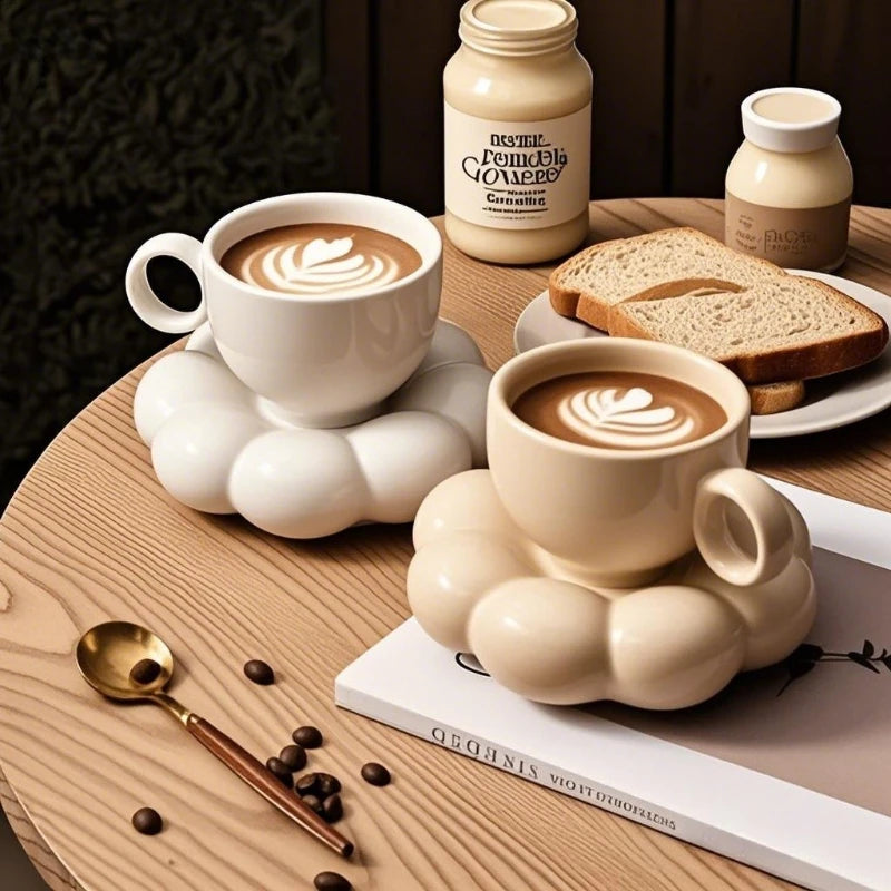 Juego de tazas de café de cerámica con platillo, taza creativa en forma de nube, leche, té de la tarde, tazas de agua, artículos para beber, decoración de mesa de cocina