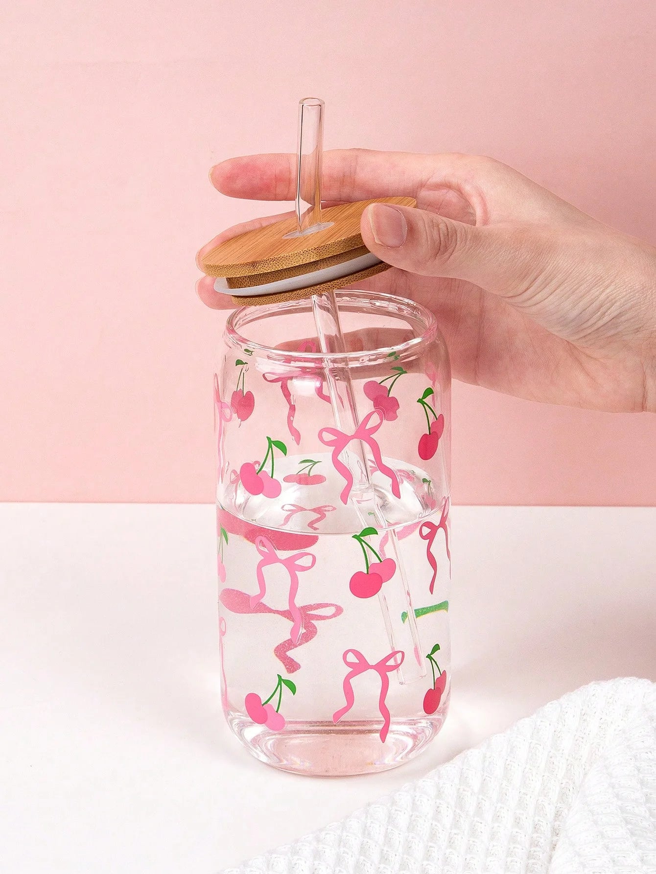 Taza de cristal con lazo bonito de 500ml, botella de agua con diseño de grafiti de cereza y amor navideño con tapa de bambú, tazas de café heladas, regalo de Halloween
