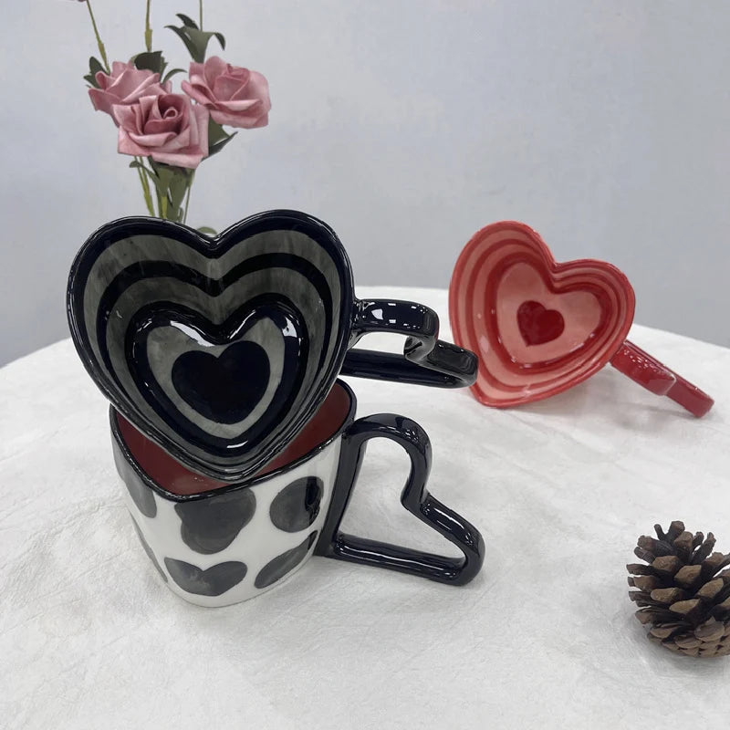 Taza de café con forma de corazón de 300ml y 10oz, taza de cerámica de diseño único con personalidad creativa y mango en forma de corazón, regalo encantador para Besties