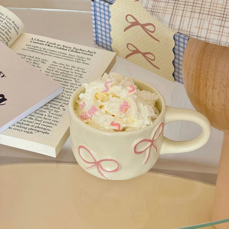 Taza con forma de lazo para niñas de aspecto alto, taza de agua de cerámica para el hogar