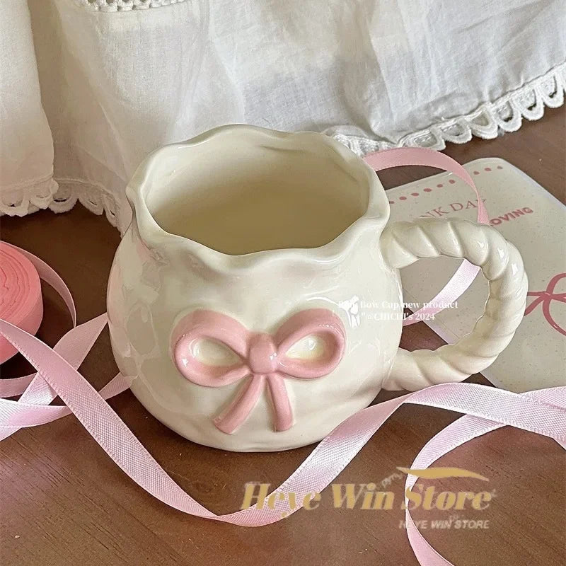 Taza de café de cerámica con lazo rosa Irregular, taza en relieve hecha a mano, taza de café para el hogar, taza de leche para desayuno, regalo de cumpleaños, nuevo
