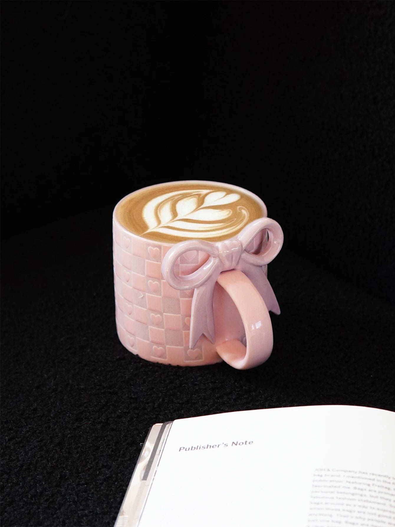 Taza de cerámica con forma de corazón con mango de lazo, taza de café con diseño de mango de lazo creativo, adecuada para decoración del hogar, agua potable diaria, leche de desayuno, té de la tarde, café, cafetería,