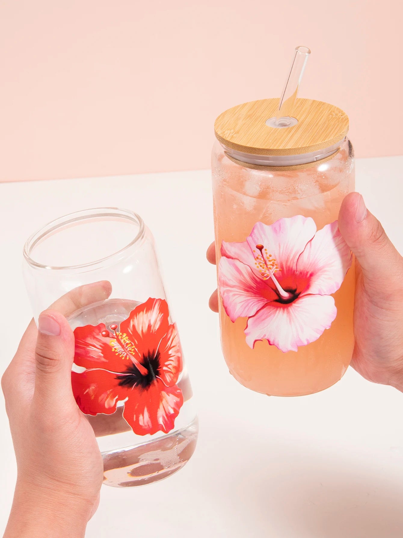 Taza de cristal con lazo bonito de 500ml, botella de agua con diseño de grafiti de cereza y amor navideño con tapa de bambú, tazas de café heladas, regalo de Halloween